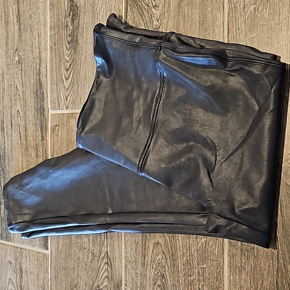 SPANX Pants - Spanx Black Faux Leather Leggings